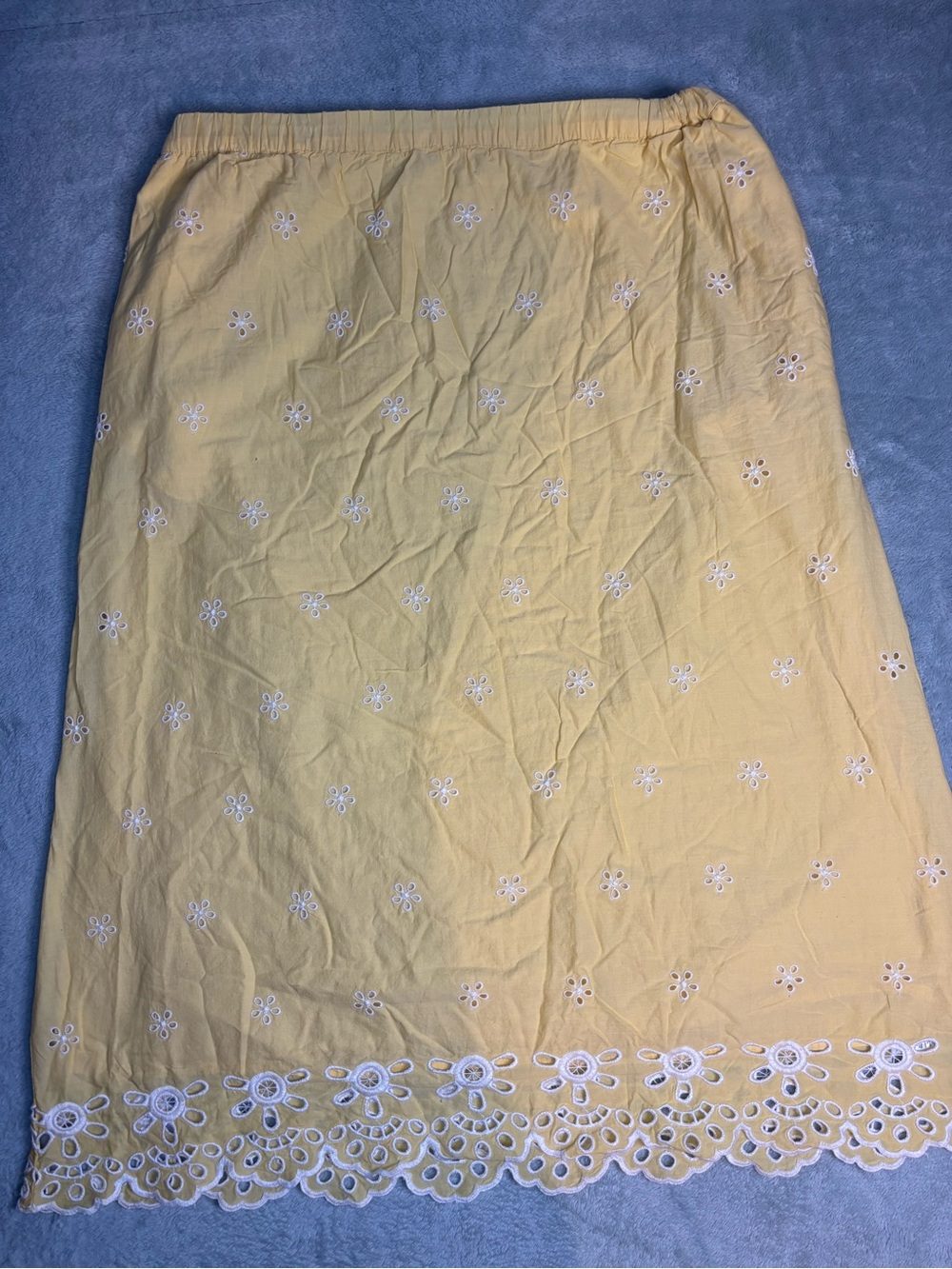 100% cotton yellow skirt with embroidered flowers size large